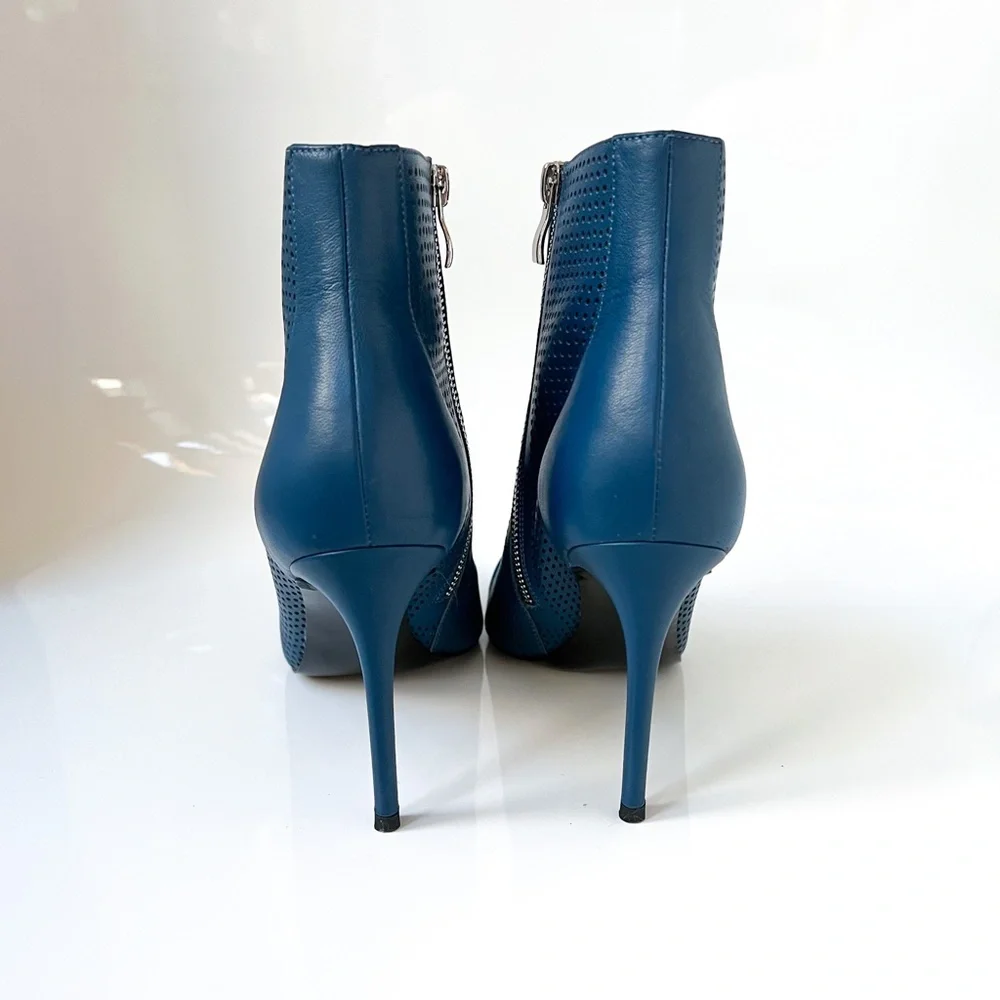 $599 Loriblu Perforated Blue Leather Ankle Boots Booties High Heel Pointy Toe 40